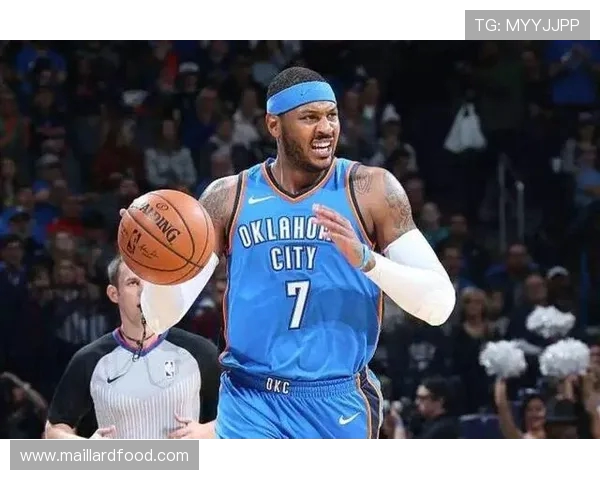 乔尔恩比德如何在NBA赛场上展现统治力与领导才能的精彩瞬间